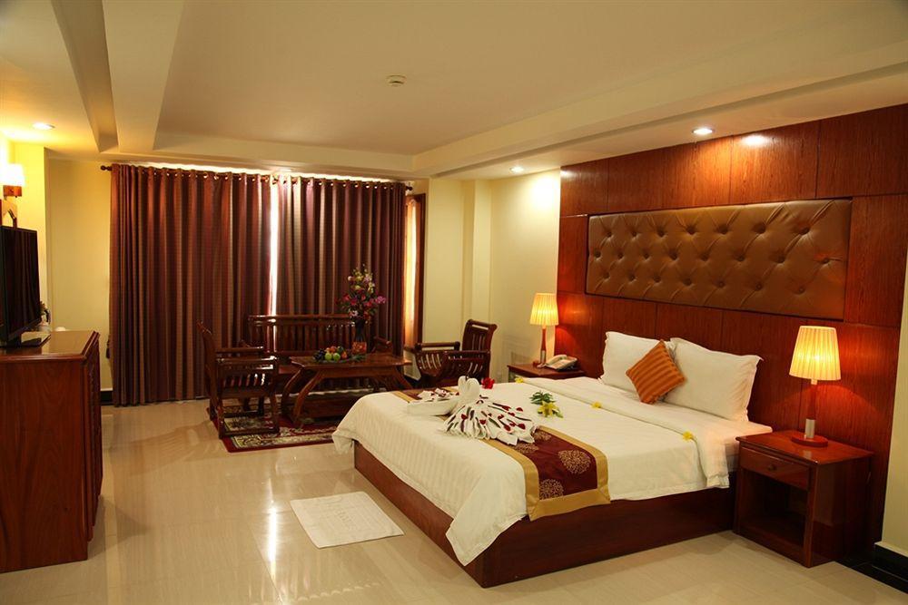 Huang Ting Hotel 金边 外观 照片